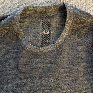 Grey long sleeve lululemon